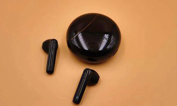TWS藍(lán)牙耳機(jī)