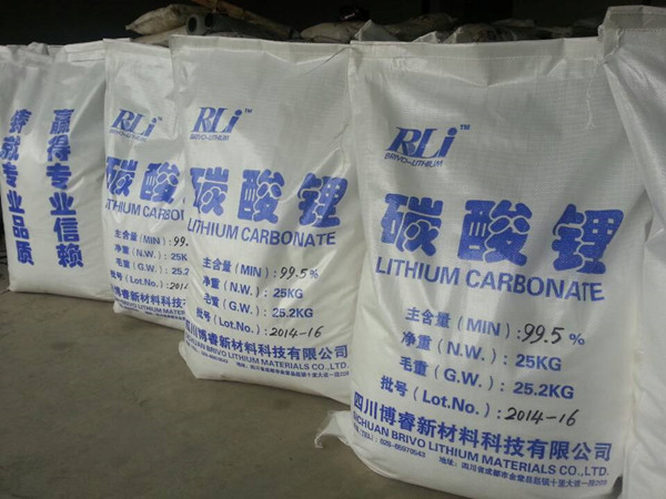 電池級碳酸鋰價格重返30萬元/噸，業內普