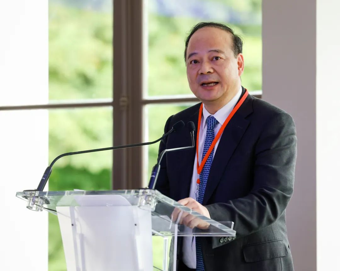 曾毓群發言